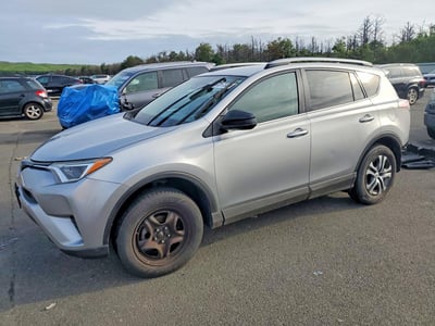 2T3BFREV6JW****** 2018 Toyota RAV4