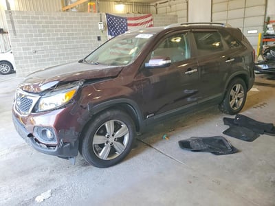 5XYKUDA27DG****** 2013 Kia Sorento