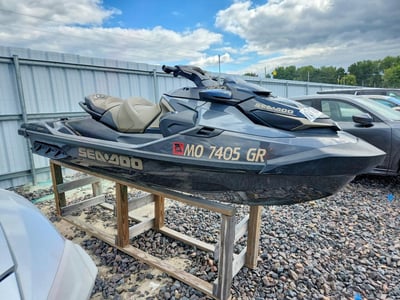 YDV6662***** 2022 Sea-Doo Gtx Limited 300