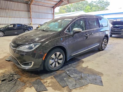 2C4RC1N77JR****** 2018 Chrysler Pacifica