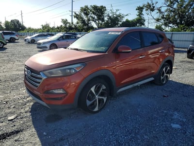 KM8J33A2XHU****** 2017 Hyundai Tucson