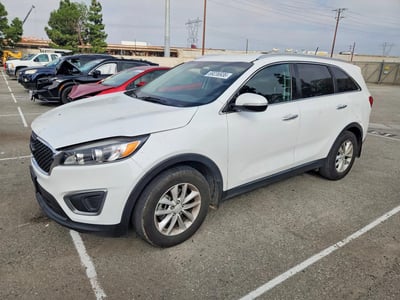 5XYPG4A57GG****** 2016 Kia Sorento