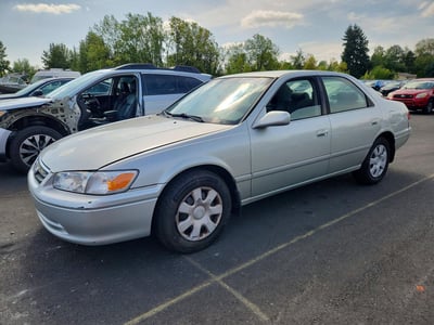 JT2BG22K5Y0****** 2000 Toyota Camry