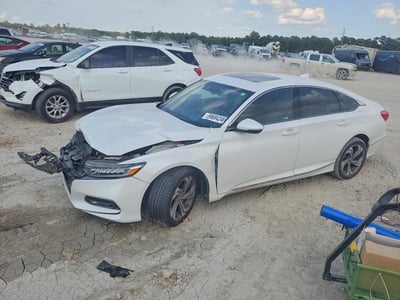 1HGCV1F59JA****** 2018 Honda Accord