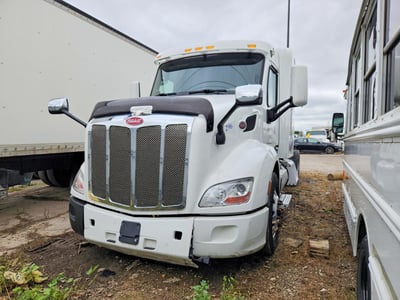 1XPBDP9X7KD****** 2019 Peterbilt 579
