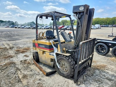 1202*** 2000 Daewoo Forklift