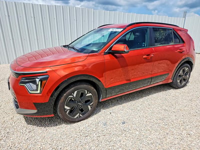 KNDCR3L18P5****** 2023 Kia Niro EV