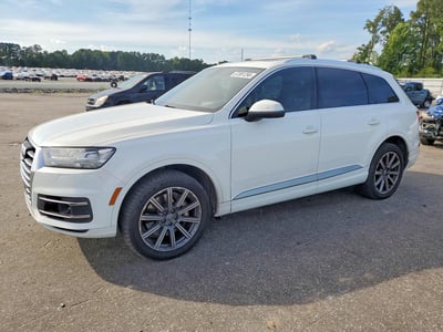 WA1VABF76HD****** 2017 Audi Q7