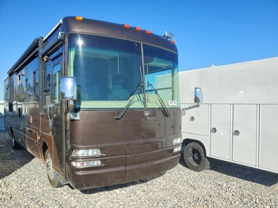 2005 Freightliner XC Chassis