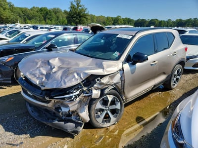 YV4L12UL0R2****** 2024 Volvo XC40