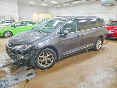 2C4RC1GG0LR****** 2020 Chrysler Pacifica