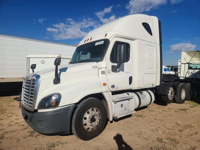 1FUNGLDR9KL****** 2019 Freightliner Cascadia 125