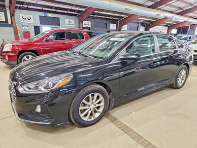 5NPE24AF4KH****** Salvage and Wrecked 2019 Hyundai Sonata in Hartford Springfield