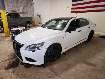 JTHCL5EF3F5****** 2015 Lexus LS 460