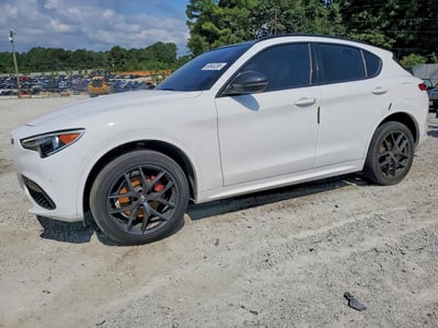 ZASPAJAN3L7****** 2020 Alfa Romeo Stelvio