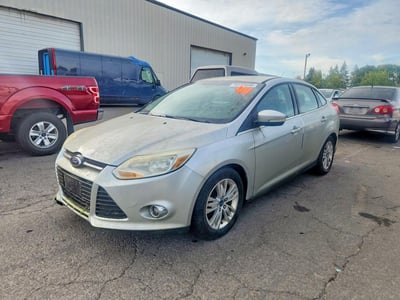 1FAHP3H27CL****** 2012 Ford Focus