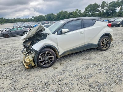 NMTKHMBX0MR****** 2021 Toyota C-HR