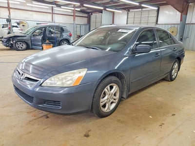 1HGCM56327A****** 2007 Honda Accord