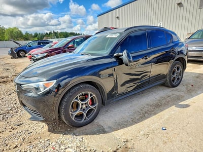 ZASFAKPN2J7****** 2018 Alfa Romeo Stelvio
