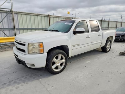 3GCPKSE36BG****** 2011 Chevrolet Silverado 1500