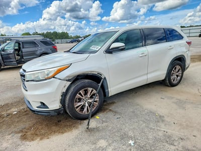 5TDZKRFH2GS****** 2016 Toyota Highlander