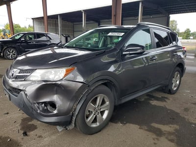 2T3RFREV3FW****** 2015 Toyota RAV4