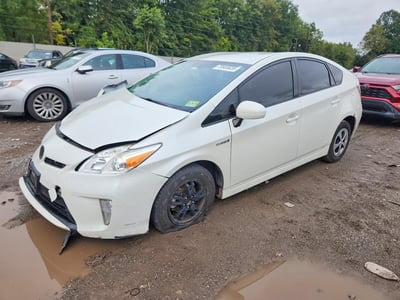 JTDKN3DU8F0****** 2015 Toyota Prius