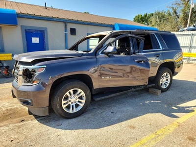 1GNSKBKC1JR****** 2018 Chevrolet Tahoe