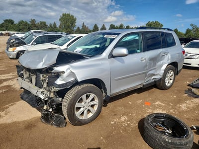 5TDBK3EH0CS****** 2012 Toyota Highlander