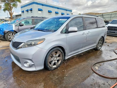 2015 Toyota Sienna