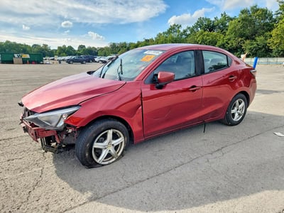 3MYDLBYV8HY****** 2017 Toyota Yaris