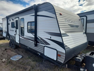 5SFPB3225ME****** 2021 Heartland RV Prowler; Pioneer