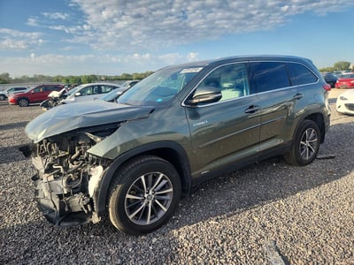 5TDJGRFH6KS****** 2019 Toyota Highlander