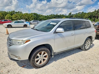 5TDZK3EH2DS****** 2013 Toyota Highlander