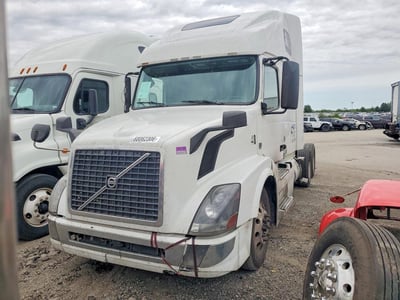 4V4NC9EH4HN****** 2017 Volvo VNL
