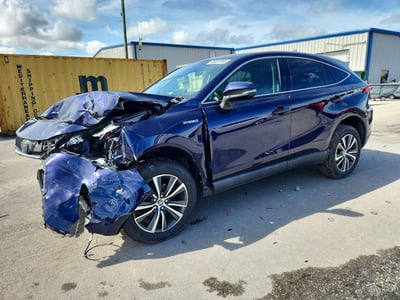 JTEAAAAH8MJ****** 2021 Toyota Venza