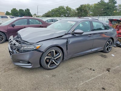1HGCV1F35JA****** 2018 Honda Accord