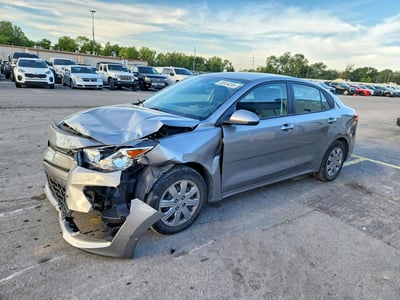 3KPA24AD2NE****** 2022 Kia Rio