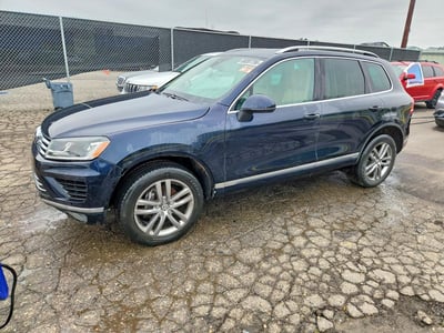 WVGEF9BPXGD****** 2016 Volkswagen Touareg