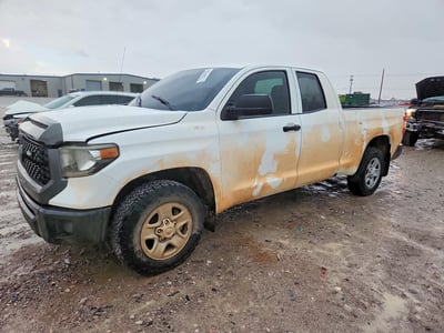 5TFRM5F15KX****** 2019 Toyota Tundra
