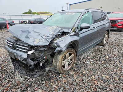 3VV2B7AX8JM****** 2018 Volkswagen Tiguan