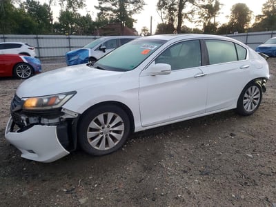 1HGCR2F86DA****** 2013 Honda Accord
