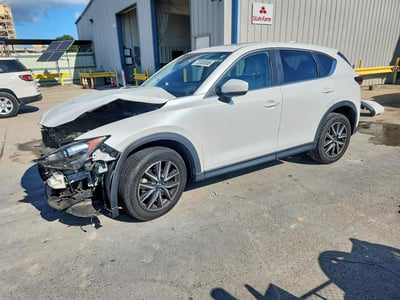 JM3KFACM7J0****** 2018 Mazda CX-5