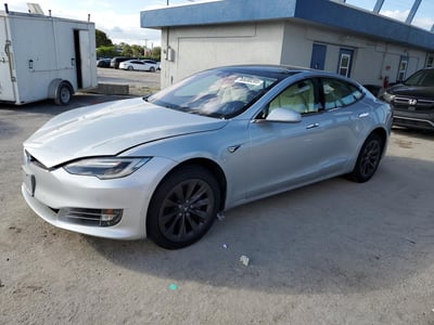 5YJSA1E20HF****** 2017 Tesla Model S