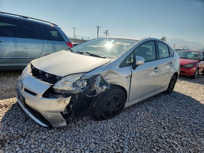 JTDKN3DU4E0****** 2014 Toyota Prius