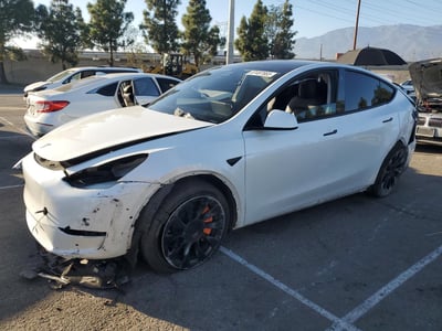 5YJYGDEE1MF****** 2021 Tesla Model Y