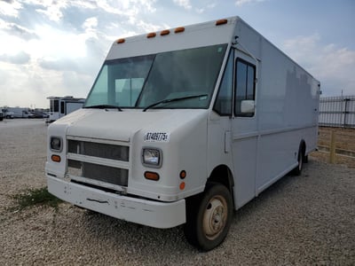4UZAANBW94C****** 2004 Freightliner MT45 Chassis