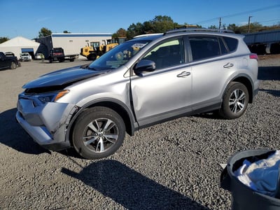 JTMRFREV7JJ****** 2018 Toyota RAV4