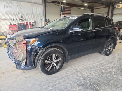 JTMRFREV3HD****** 2017 Toyota RAV4