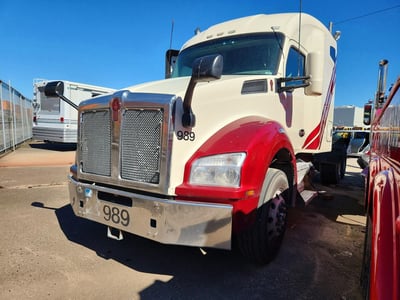 1XKZD48X1KJ****** 2019 Kenworth T880